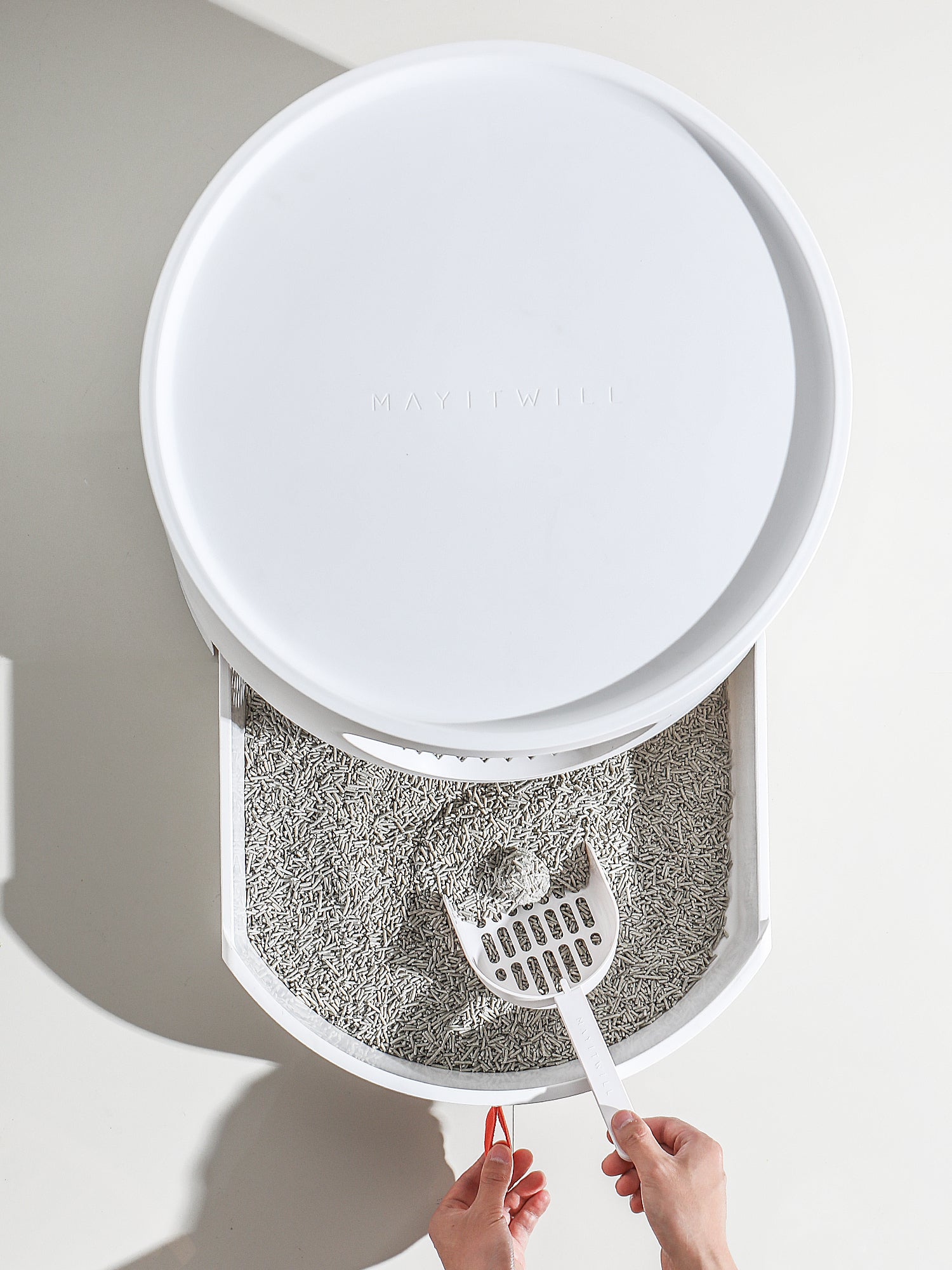 Michu Mayitwill Caste 2-in-1 Cat Litter Box and Scratcher White