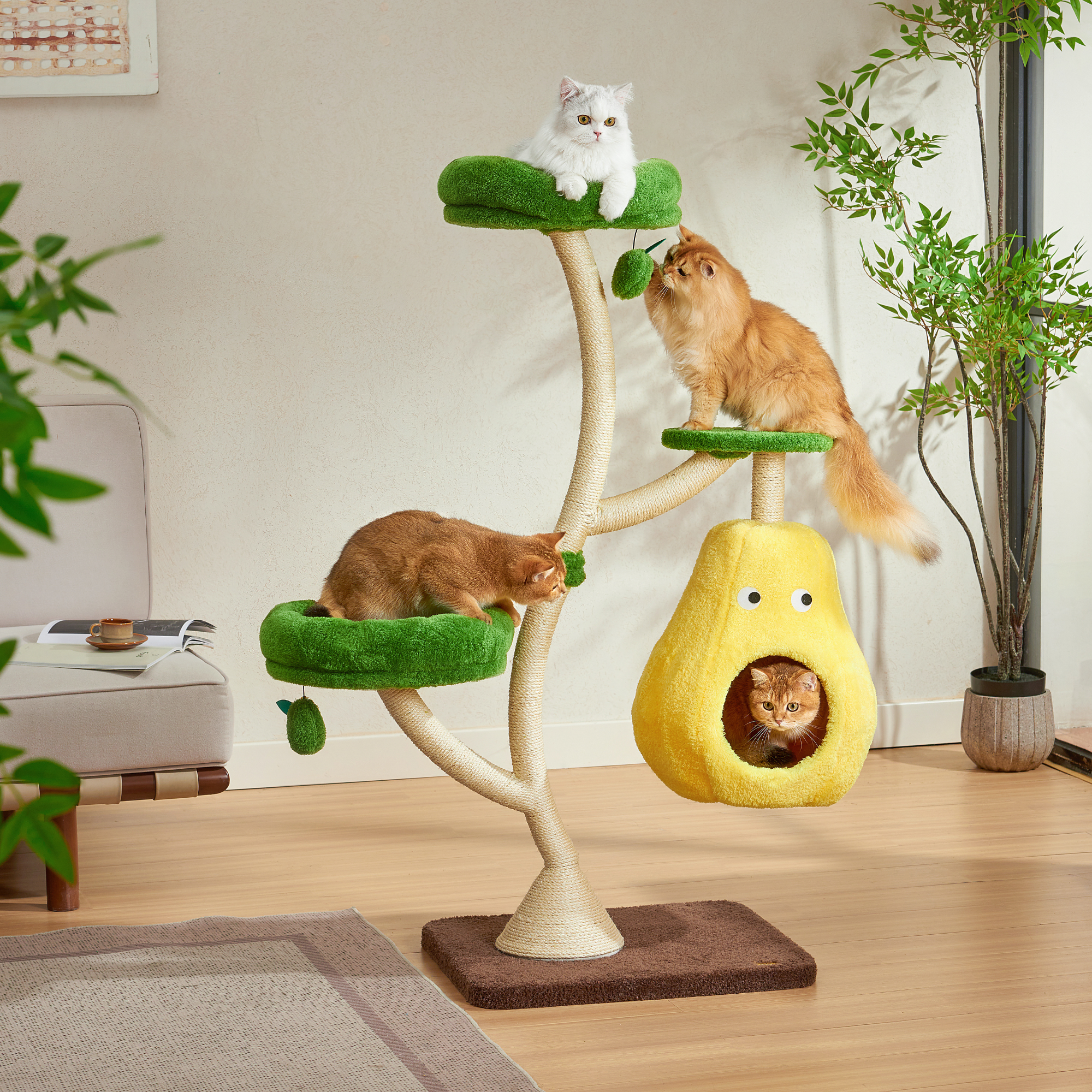 Michu Verde Solid Wooded Base Cat Tree