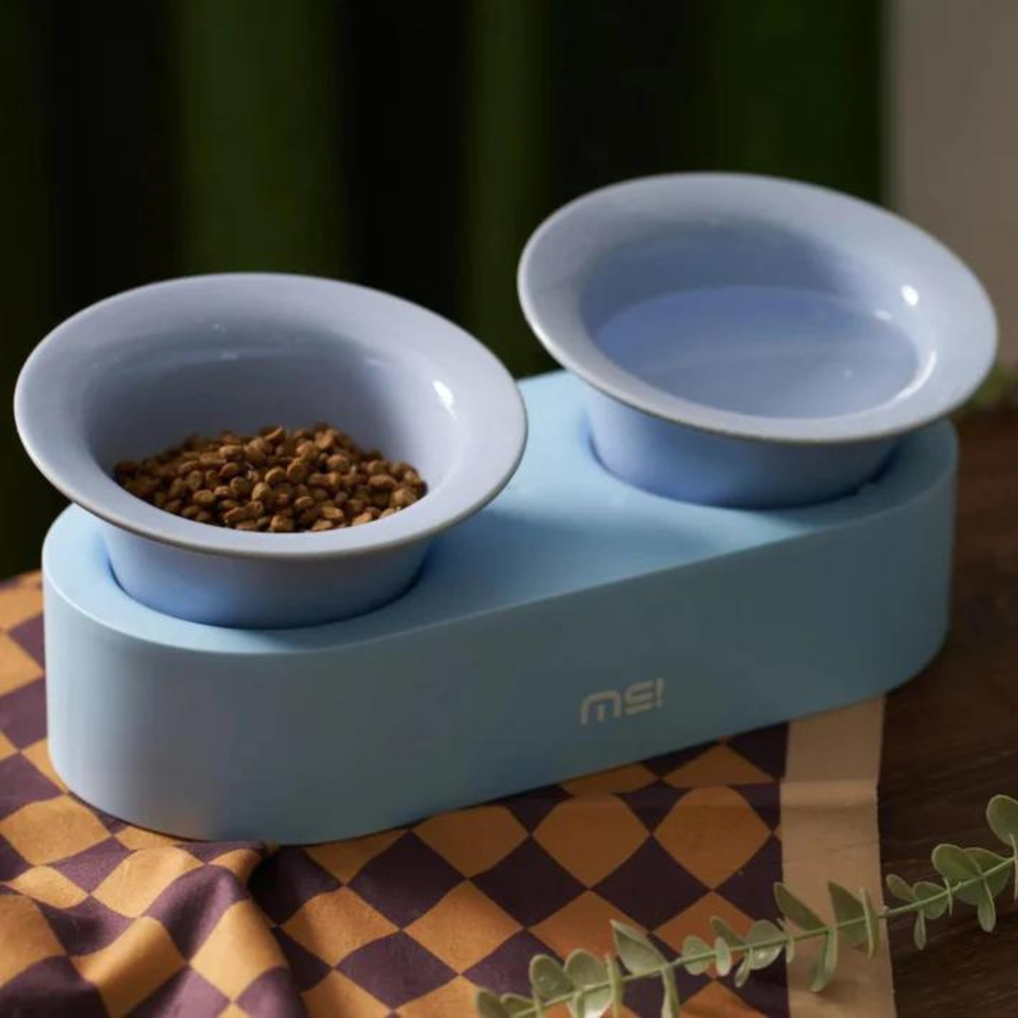 Makesure Jingle in Ceramic Pet Bowl Blue