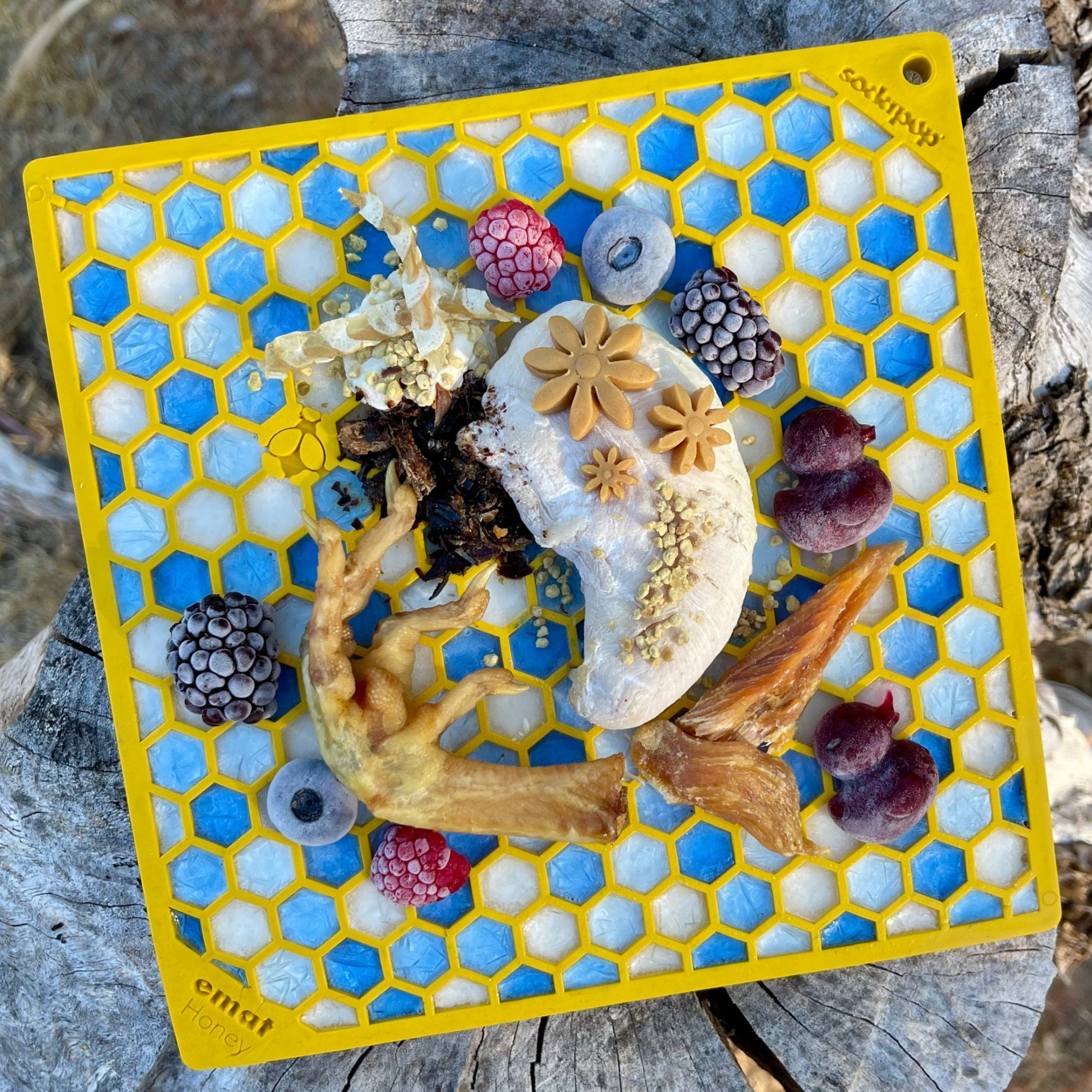 SodaPup Honeycomb eMat Dog Lick Mat Yellow